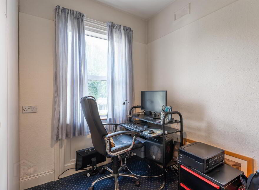 30 Ormiston Crescent, Belfast, BT4 3JQ