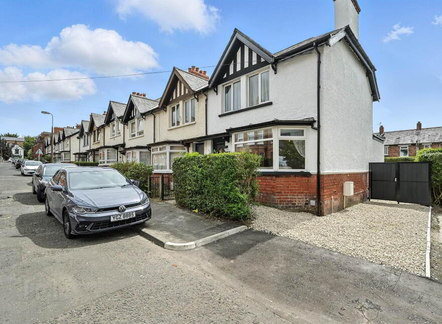 38 Ulsterville Gardens, Belfast, BT9 7BA