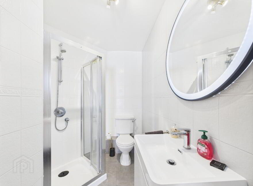 Apartment 4 Millennium Court 4 Downshire Place, Belfast, BT2 7JQ