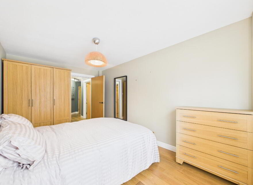Apartment 4 Millennium Court 4 Downshire Place, Belfast, BT2 7JQ