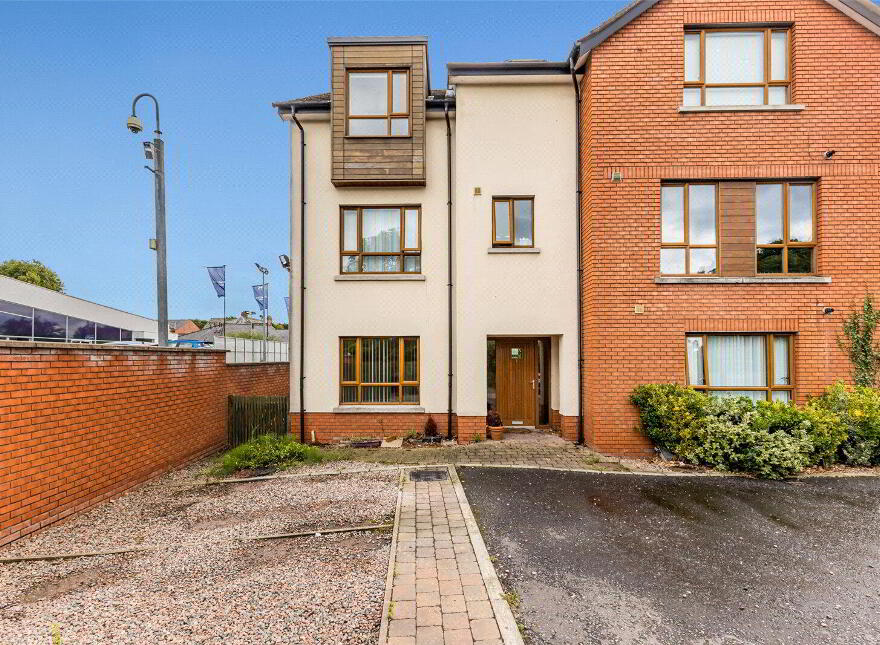 Ashford House, Apartment 1 Ashford House 2 Knockdene Gate, Belfast, BT4 3JL