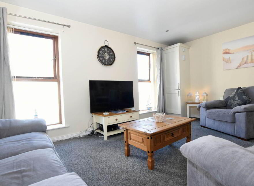 2 Harbour View, Donaghadee, BT21 0HD