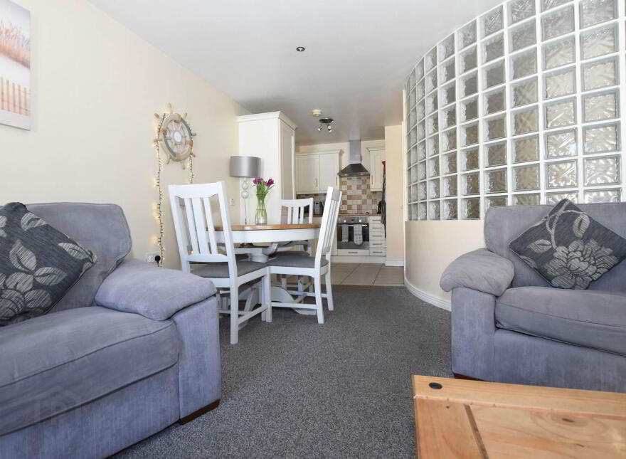 2 Harbour View, Donaghadee, BT21 0HD