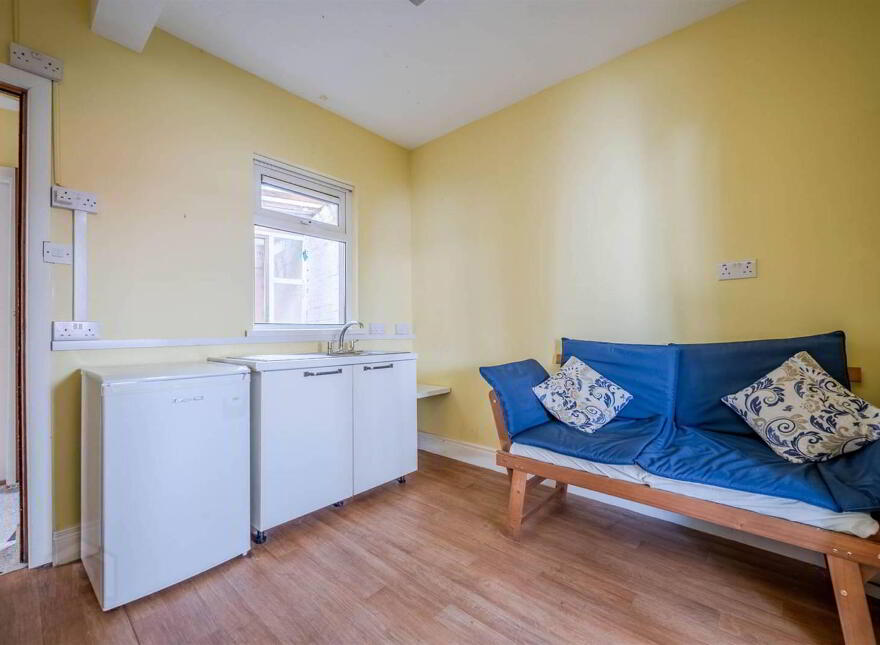 57 East Street, Donaghadee, BT21 0DH