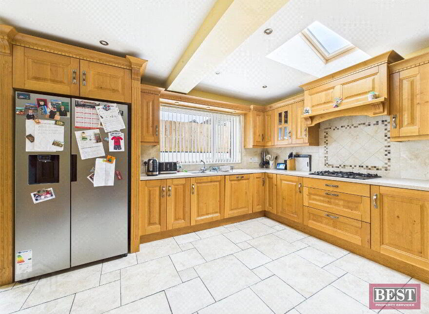 18 Ballinlare Court, Newry, BT35 8BF
