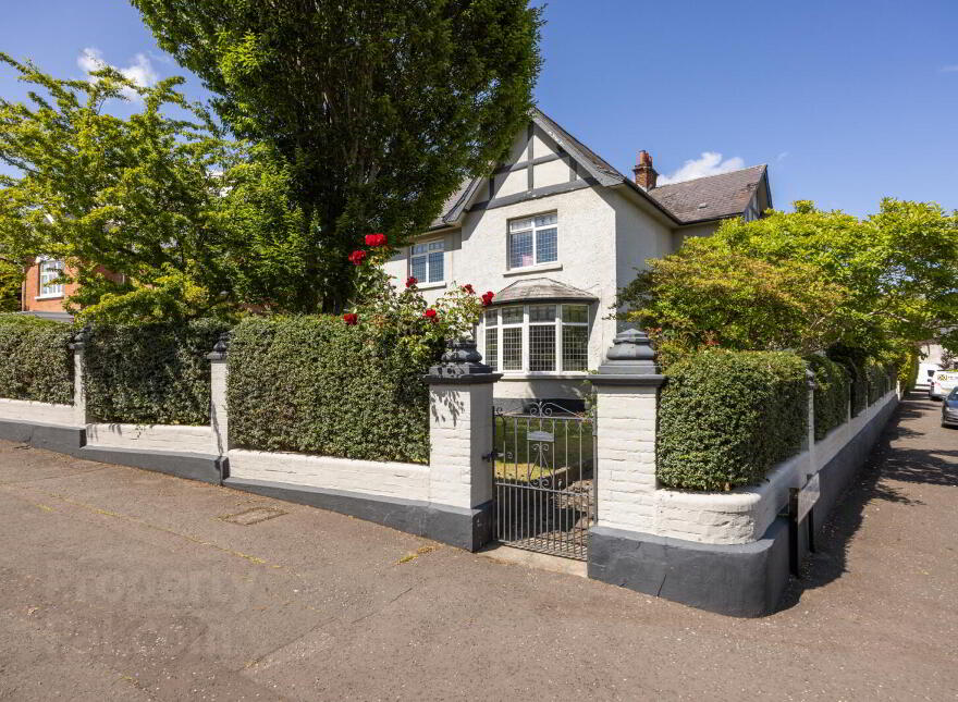 Bryanscourt, 31 North Circular Road, Belfast, BT15 5HD photo