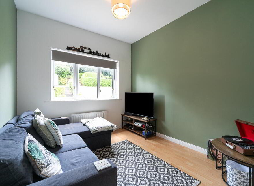 33 Grey Castle Manor, Belfast, BT6 9QT