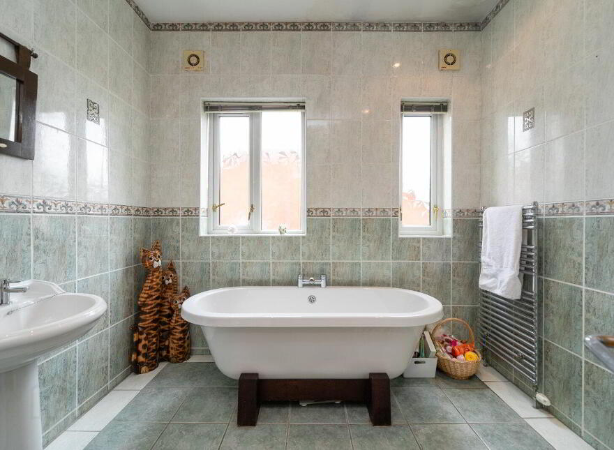 33 Grey Castle Manor, Belfast, BT6 9QT