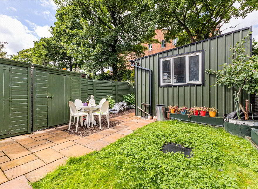 12 Somerton Gardens, Belfast, BT15 3LN