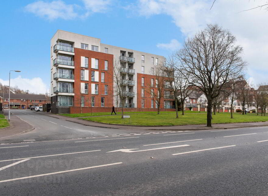 Apt 17 The Stern Building, Belfast, BT7 3NF photo
