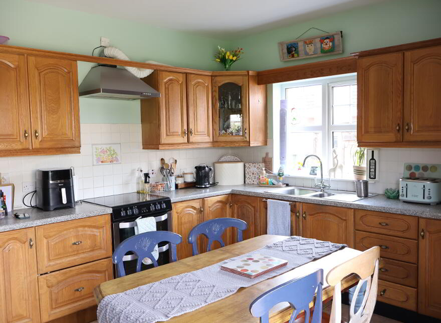 2 Rosslyn Close, Limavady, BT49 0WA