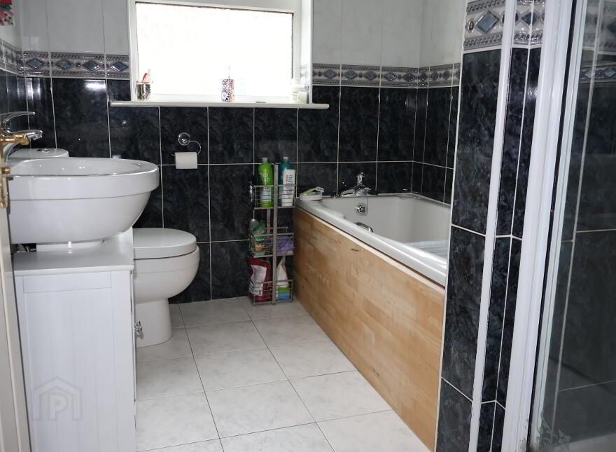 2 Rosslyn Close, Limavady, BT49 0WA