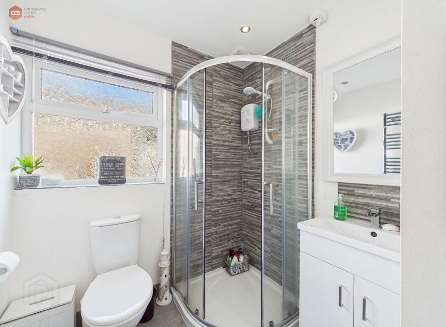 13 Bayhead Park, Portballintrae, Bushmills, BT57 8YR