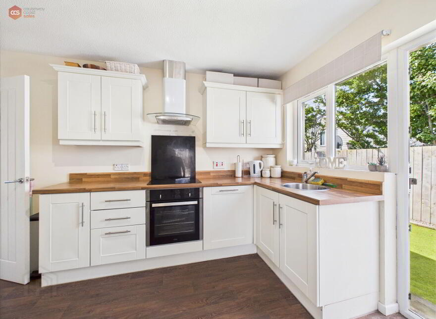 13 Bayhead Park, Portballintrae, Bushmills, BT57 8YR