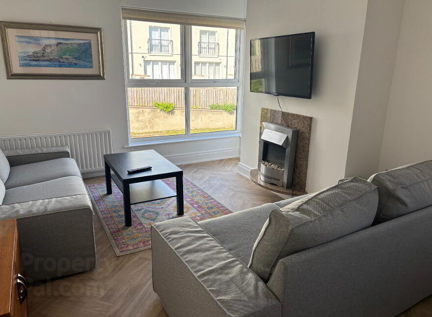 19 West Strand Avenue (student Let), Portrush, BT56 8FR photo