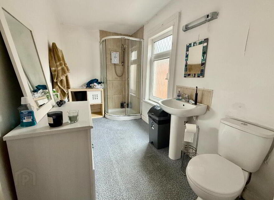 64 Sandhurst Gardens, Stranmillis, Belfast, BT9 5AX