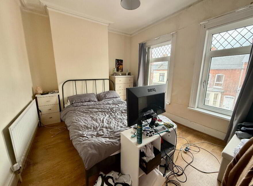 64 Sandhurst Gardens, Stranmillis, Belfast, BT9 5AX