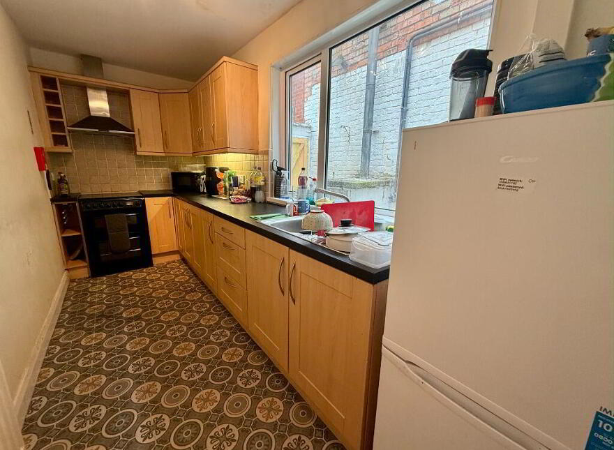 64 Sandhurst Gardens, Stranmillis, Belfast, BT9 5AX