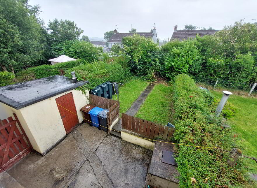 Meenashesk Place, Strabane, BT82 9DX