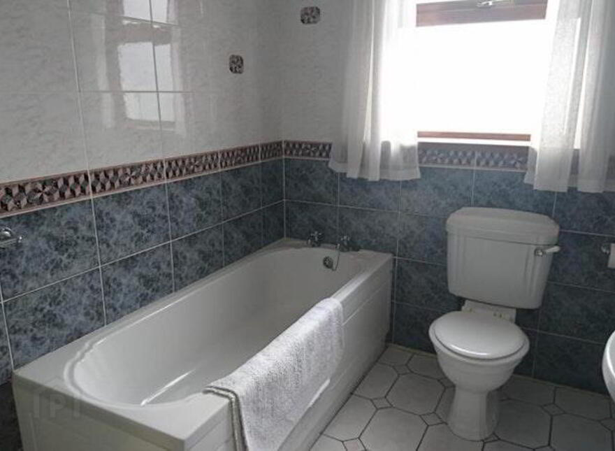 88 Warrenpoint Road, Newry, BT34 2PS