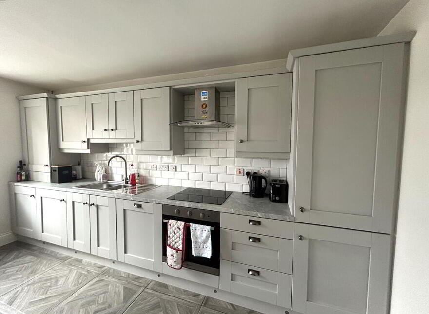 Apt 1, 2 Ballyoran Heights, Dundonald, Belfast, BT16 1JZ