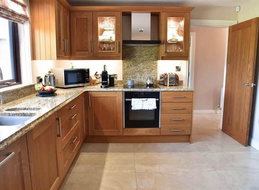 25 Quarrytown Road, Broughshane, BT43 7LB