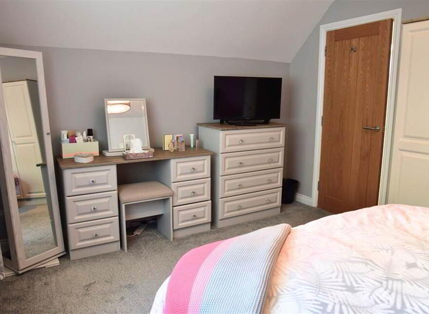 25 Quarrytown Road, Broughshane, BT43 7LB