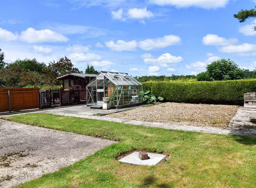 25 Quarrytown Road, Broughshane, BT43 7LB