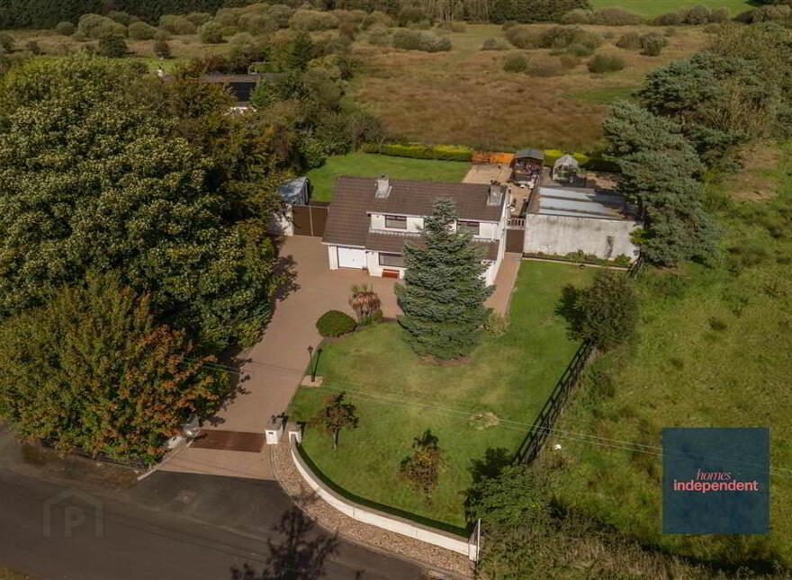 25 Quarrytown Road, Broughshane, BT43 7LB