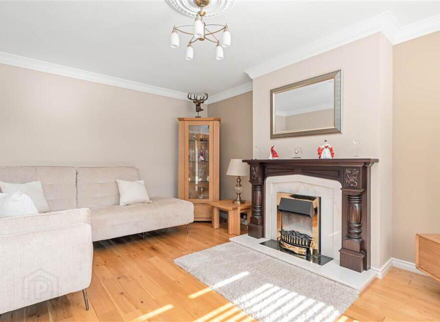 25 Quarrytown Road, Broughshane, BT43 7LB