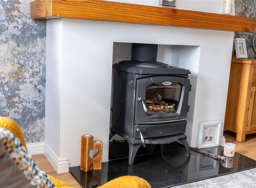 25 Quarrytown Road, Broughshane, BT43 7LB