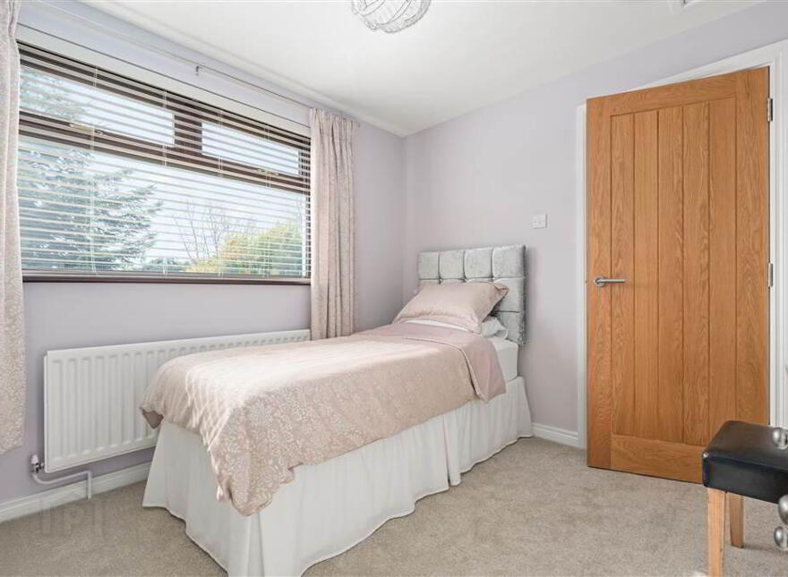 25 Quarrytown Road, Broughshane, BT43 7LB