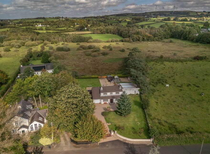 25 Quarrytown Road, Broughshane, BT43 7LB