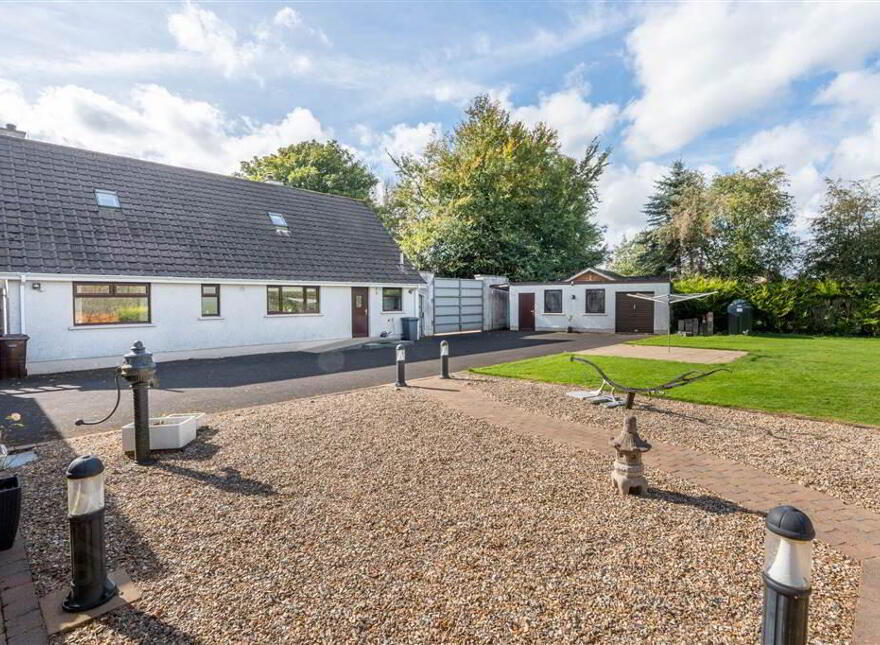 25 Quarrytown Road, Broughshane, BT43 7LB