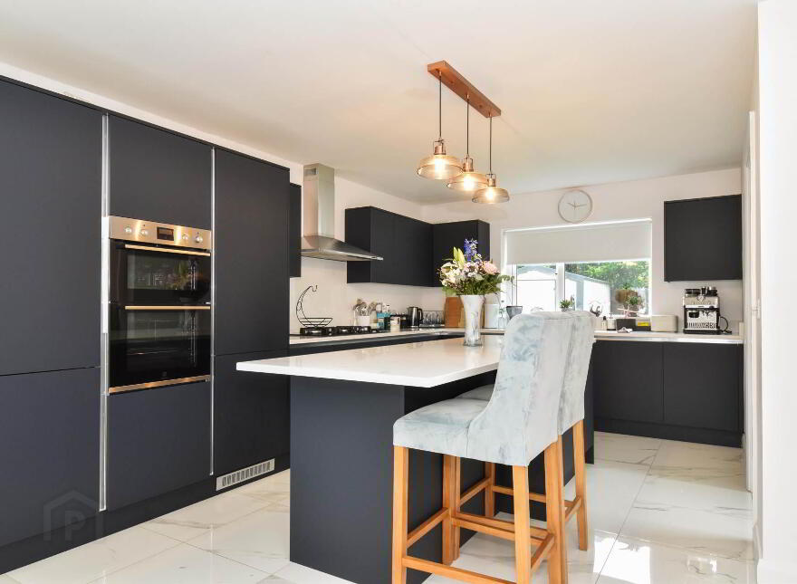 1 Cloch Beag, Clochóg, Oranmore, H91PY2C