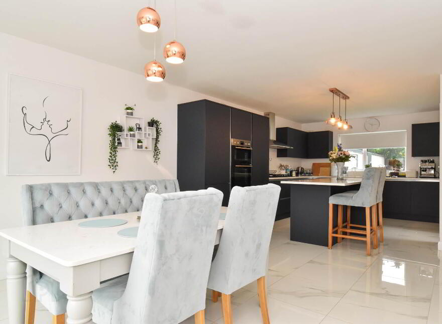 1 Cloch Beag, Clochóg, Oranmore, H91PY2C