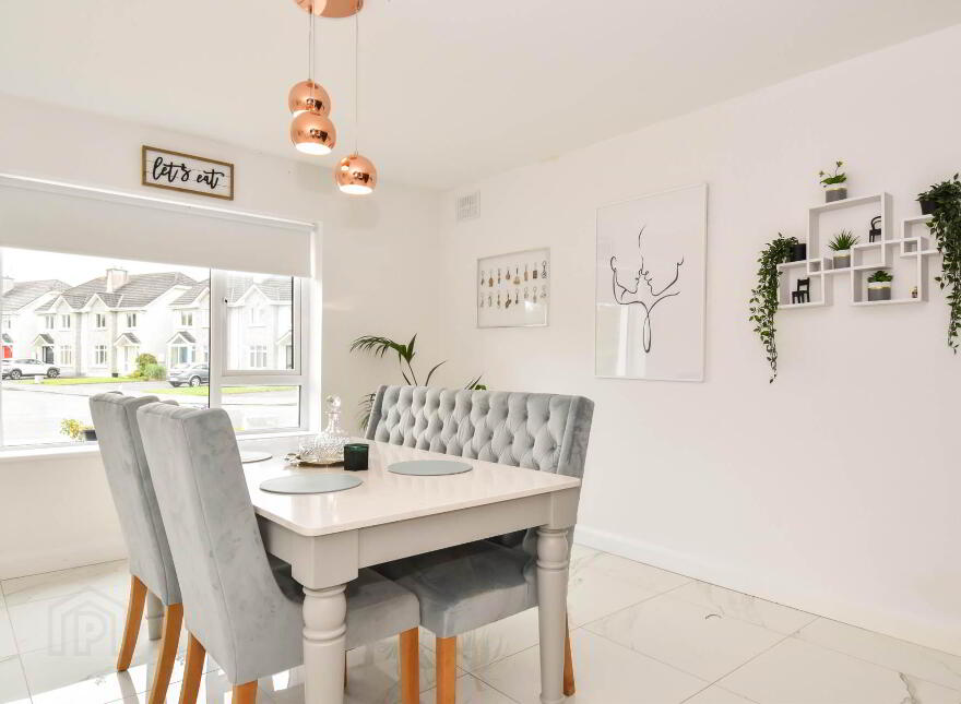 1 Cloch Beag, Clochóg, Oranmore, H91PY2C