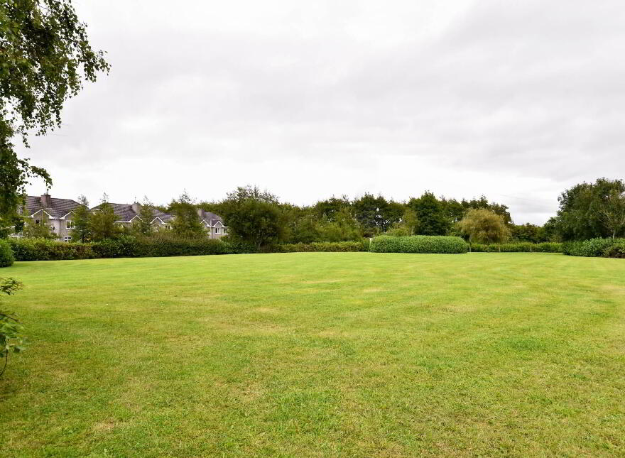 1 Cloch Beag, Clochóg, Oranmore, H91PY2C