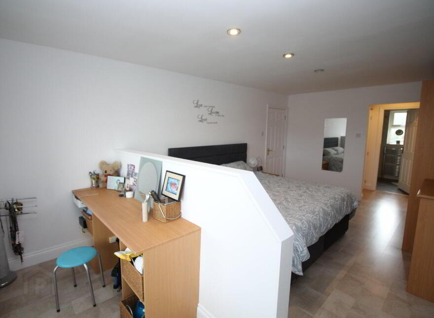 27 Copperwood Drive, Carrickfergus, BT38 9EX