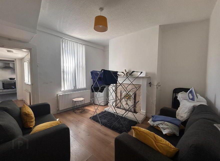 Room 2, 38 Portmore Street, Portadown, Craigavon, BT62 3NF
