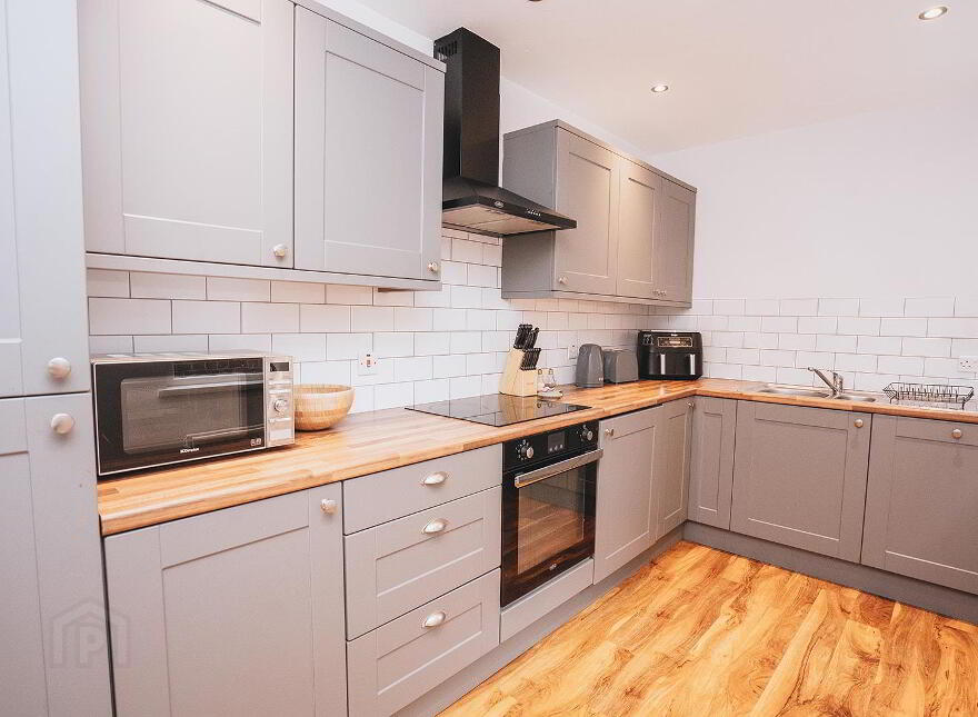 34 Elaine Street, Belfast, BT9 5AR
