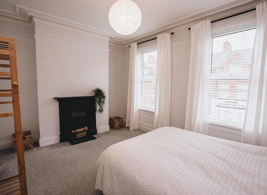 34 Elaine Street, Belfast, BT9 5AR