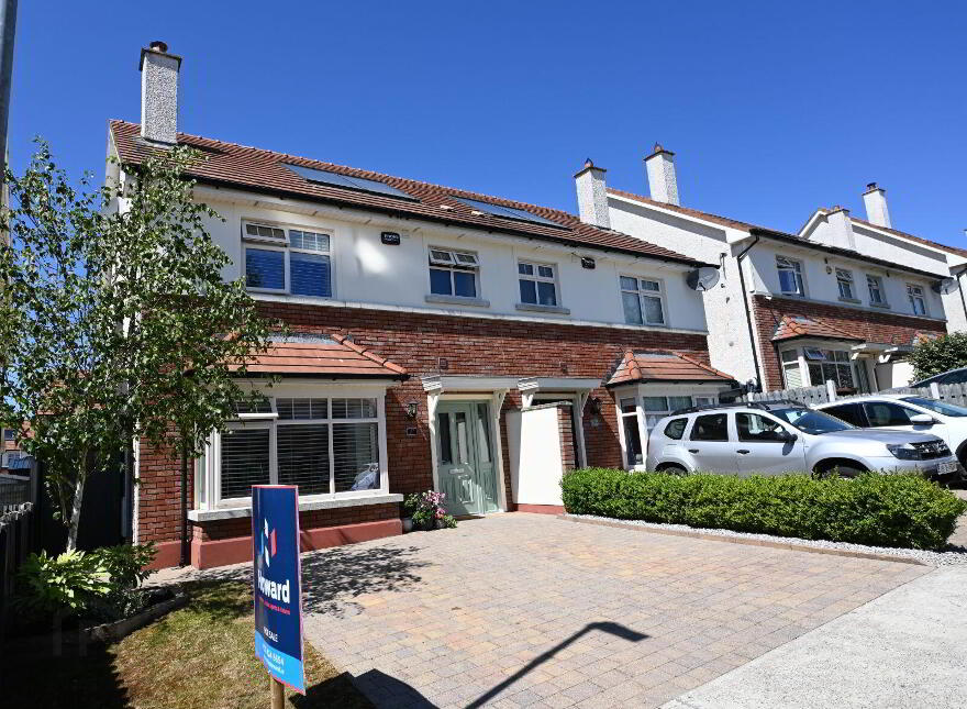 37 Fern Grove, Forest Hill, Carrigaline photo