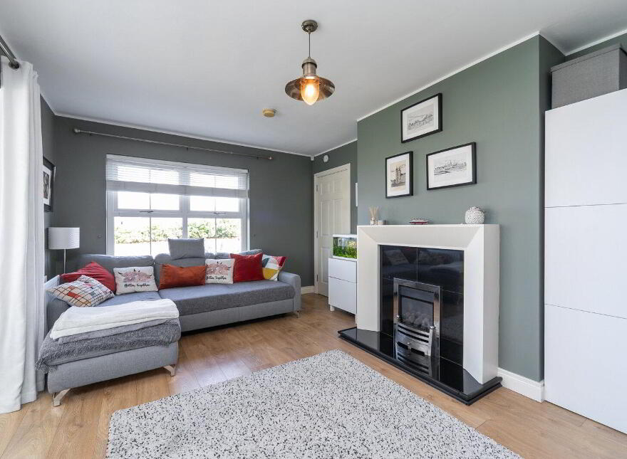 11 Coopers Mill Gardens, Dundonald, Belfast, BT16 1SF