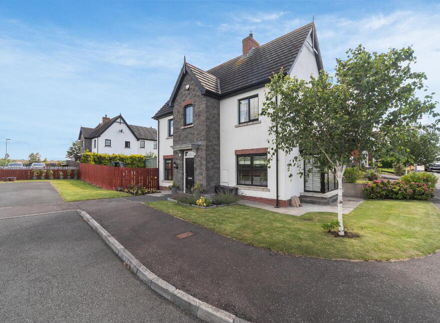 11 Coopers Mill Gardens, Dundonald, Belfast, BT16 1SF