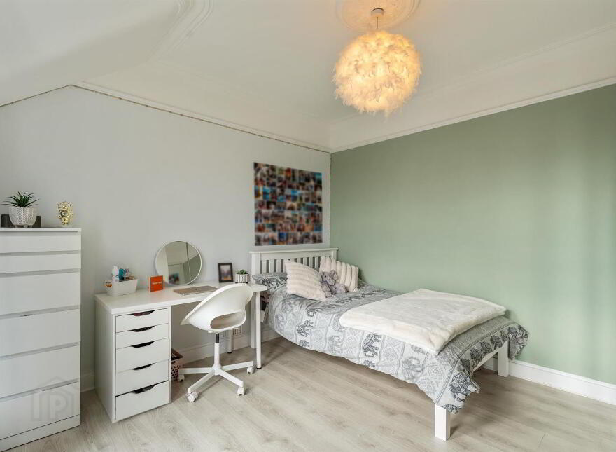 19 College Avenue, Bangor, BT20 5HJ