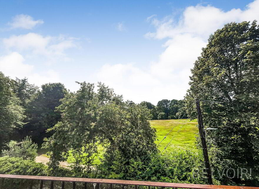 9 Millvale Court, Hillsborough, BT26 6JZ