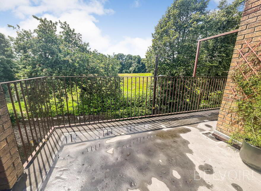 9 Millvale Court, Hillsborough, BT26 6JZ