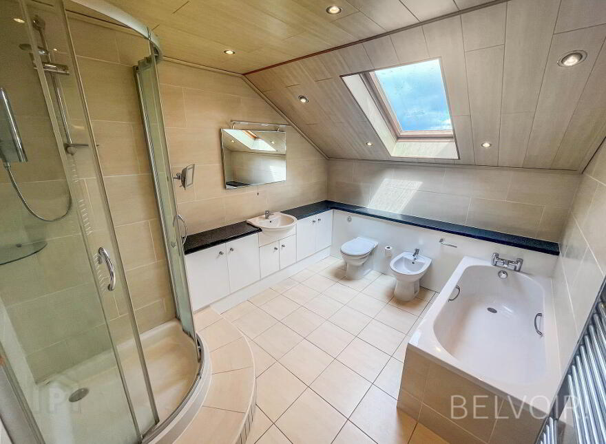 9 Millvale Court, Hillsborough, BT26 6JZ