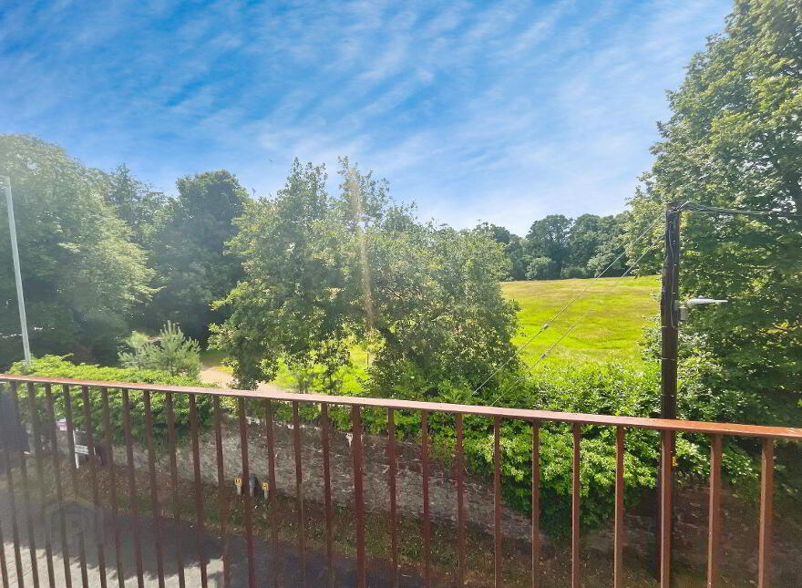 9 Millvale Court, Hillsborough, BT26 6JZ